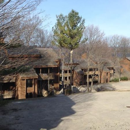 Summit Village Bellaire Exterior foto