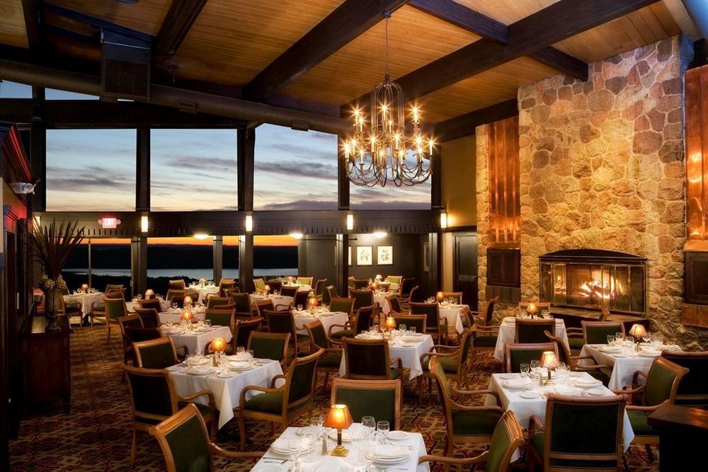 Summit Village Bellaire Interior foto